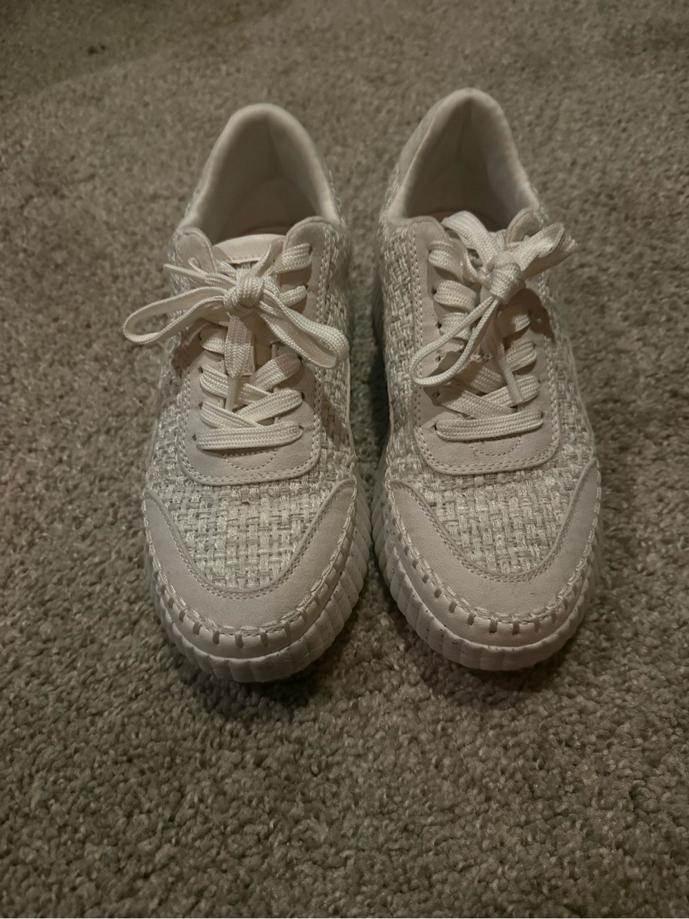 Universal Thread Cream White Woven Lace-Up Sneakers